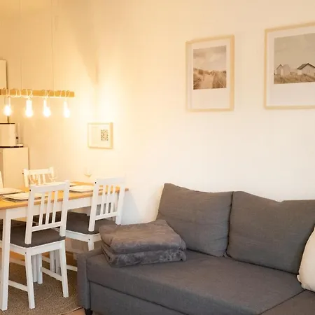 شقة Ferienwohnung 100 M Zum Schoenberger Strand Mit Terrasse *