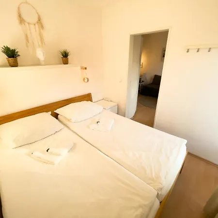 شقة Ferienwohnung 100 M Zum Schoenberger Strand Mit Terrasse شونبيرجر ستراند