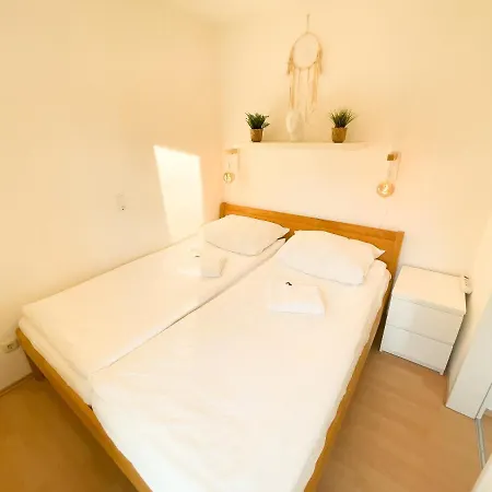 Ferienwohnung 100 M Zum Schoenberger Strand Mit Terrasse شقة *